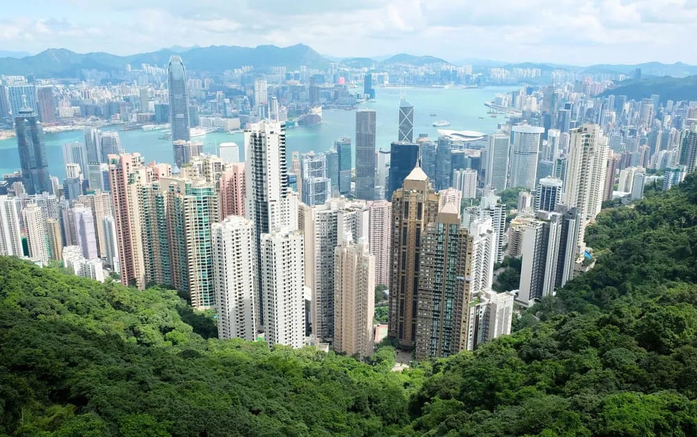Hong Kong Relaxes CIES Net Worth Requirement Amid Other Changes 1 Hong Kong Island Victoria Peak