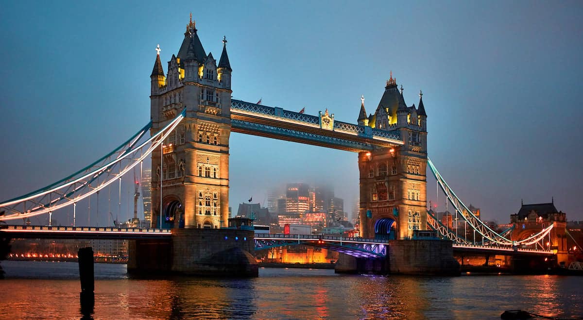 UK’s Electronic Travel Authorization Scheme to Expand in 2025 2 london cityscape UKESSAY1222 ef