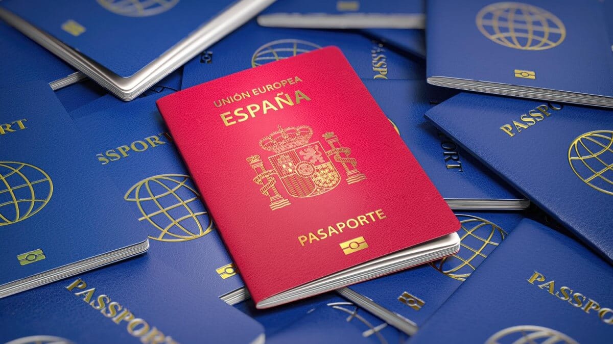 Streamlined Spanish Citizenship Applications Through Automation 1 Spain passport