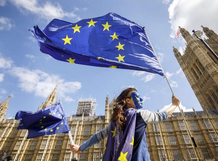 EU to Tighten Visa-Free Travel Rules for 61 Countries in 2025 - travelobiz 2 Capturee231